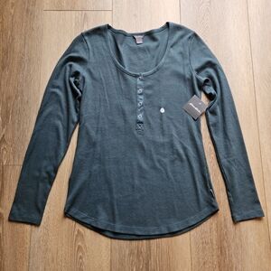 Women's NWT Emerald Green Long Sleeve Tee Shirt Thermal Top Scoop Neck Henley